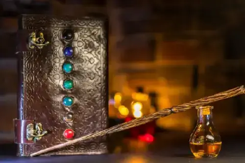 Un grimorio antiguo y un frasco con poción mágica junto a una varita de bruja.